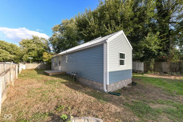 2401 W 27th Street, Anderson, IN 46016