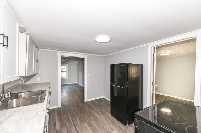 2401 W 27th Street, Anderson, IN 46016