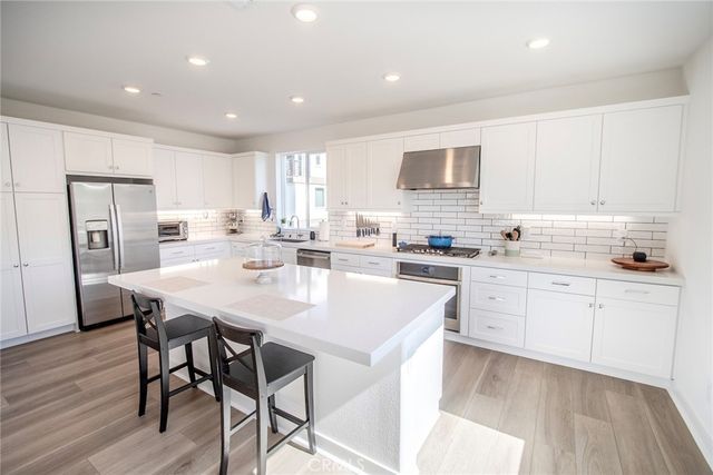 26857 Laurel Mountain Loop, Valencia, CA 91381