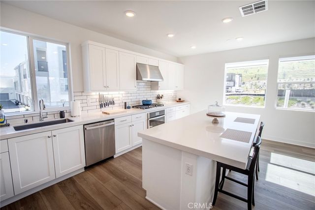 26857 Laurel Mountain Loop, Valencia, CA 91381