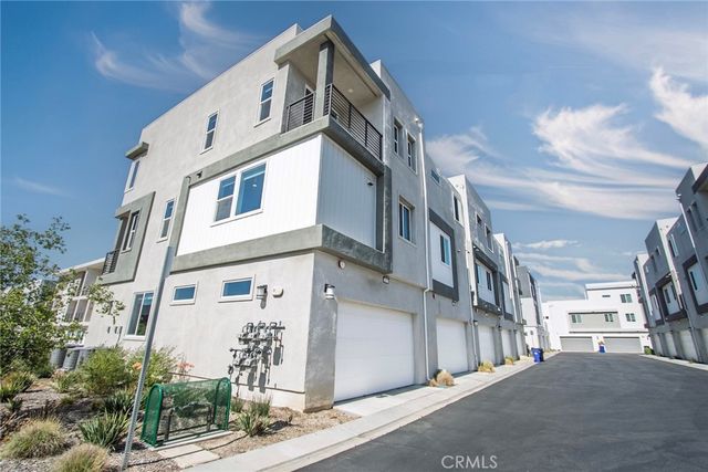 26857 Laurel Mountain Loop, Valencia, CA 91381