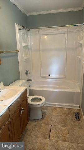 427 BANK ST, Pocomoke City, MD 21851