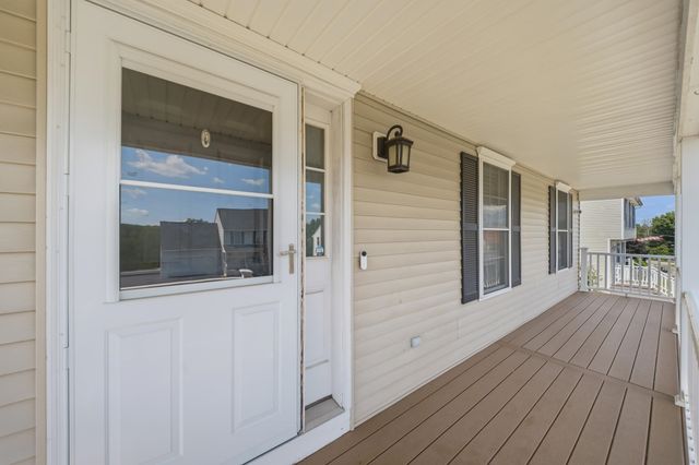 160 Heathrow Avenue, Manchester, NH 03104