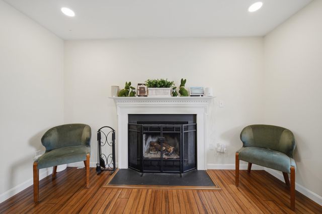 160 Heathrow Avenue, Manchester, NH 03104