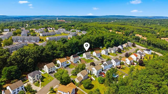 160 Heathrow Avenue, Manchester, NH 03104