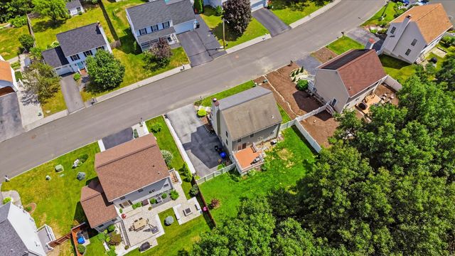 160 Heathrow Avenue, Manchester, NH 03104