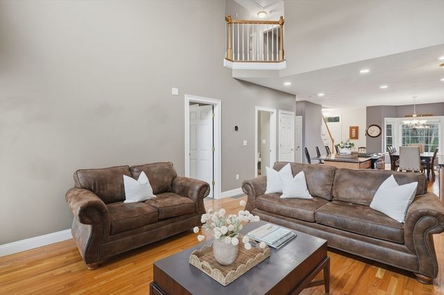 11 Afra Drive 11, Shrewsbury, MA 01545