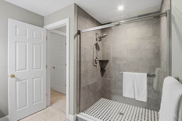 11 Afra Drive 11, Shrewsbury, MA 01545