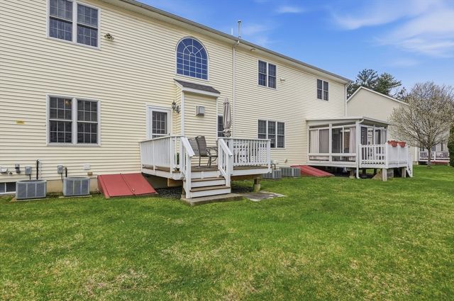 11 Afra Drive 11, Shrewsbury, MA 01545