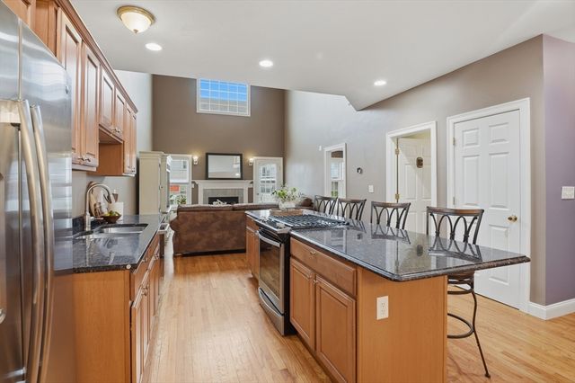 11 Afra Drive 11, Shrewsbury, MA 01545