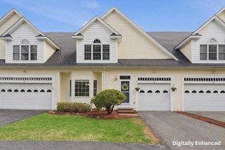 11 Afra Drive 11, Shrewsbury, MA 01545