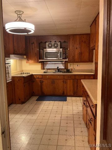 108 Carr Street, Tallassee, AL 36078