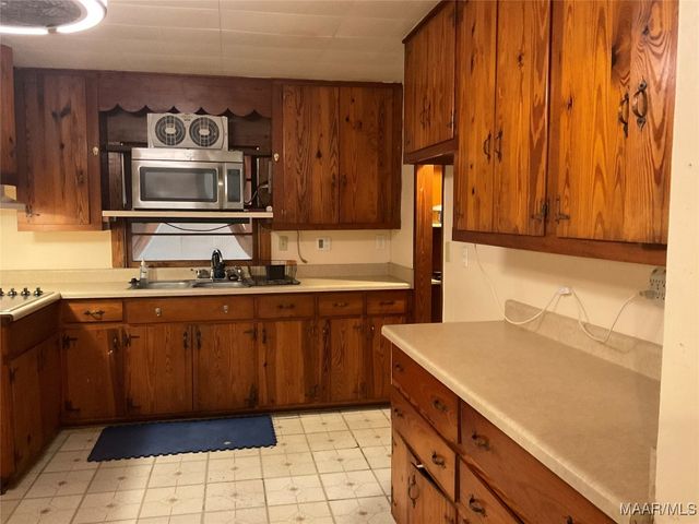 108 Carr Street, Tallassee, AL 36078