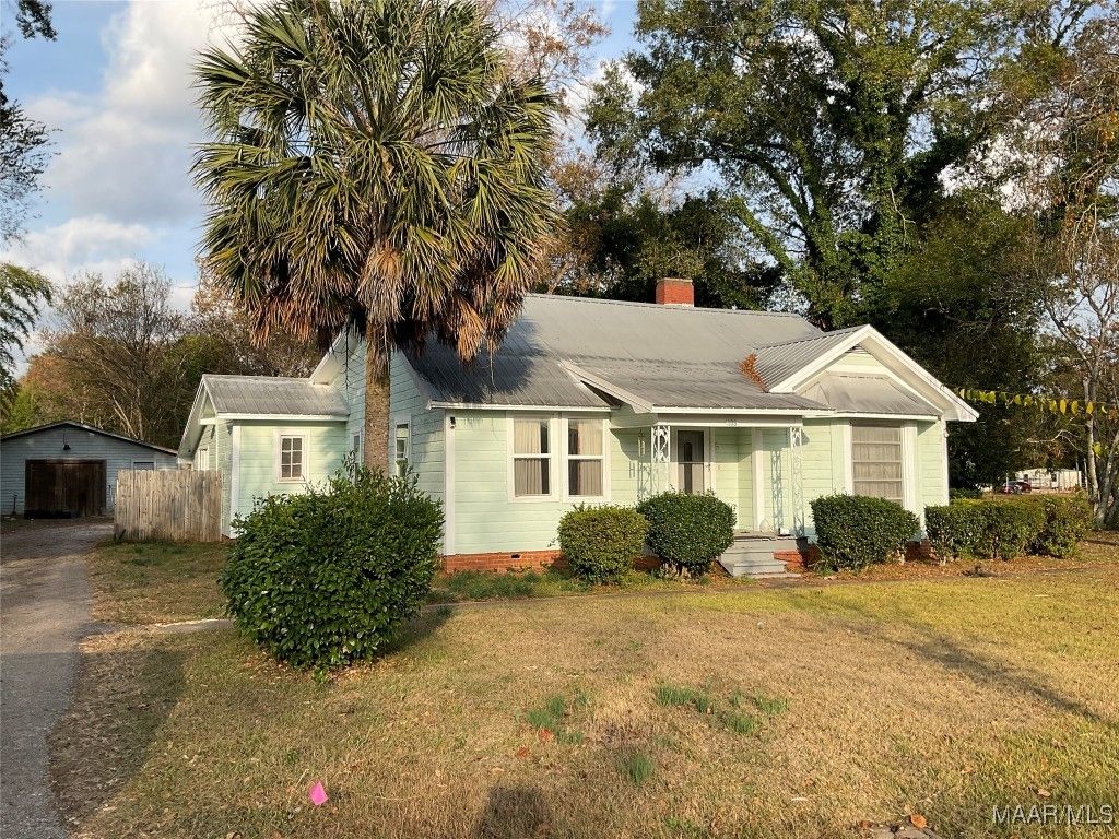 108 Carr Street, Tallassee, AL 36078