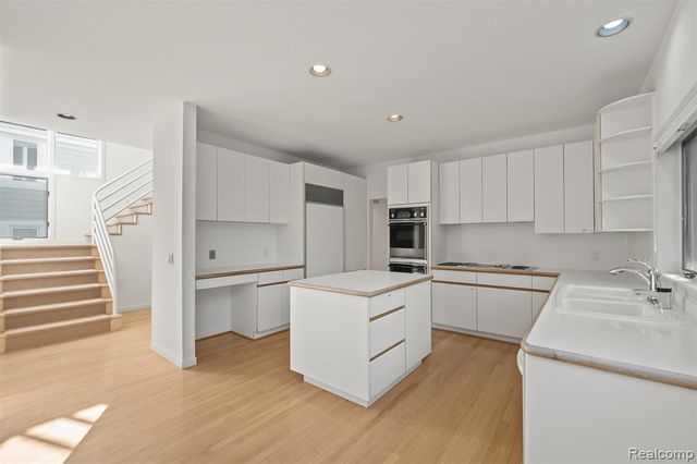 3217 Interlaken Street, West Bloomfield, MI 48323