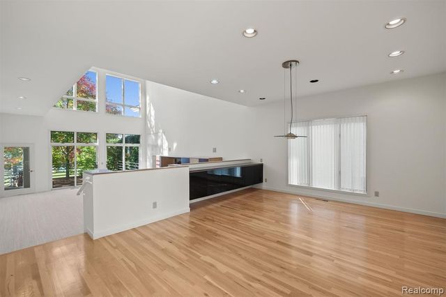 3217 Interlaken Street, West Bloomfield, MI 48323