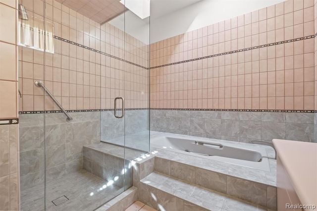 3217 Interlaken Street, West Bloomfield, MI 48323