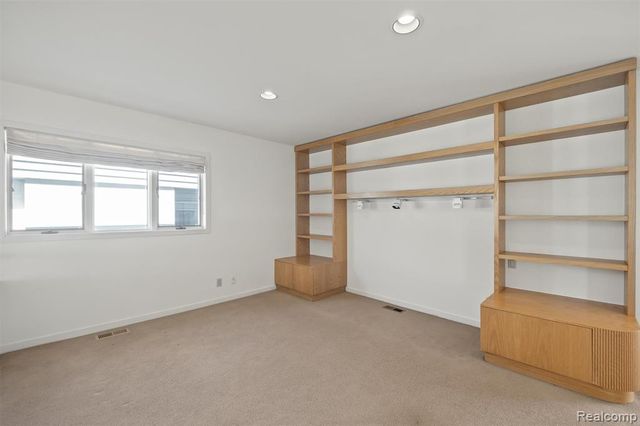 3217 Interlaken Street, West Bloomfield, MI 48323