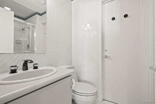 3217 Interlaken Street, West Bloomfield, MI 48323