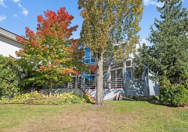 3217 Interlaken Street, West Bloomfield, MI 48323