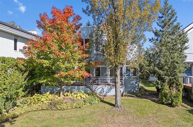 3217 Interlaken Street, West Bloomfield, MI 48323