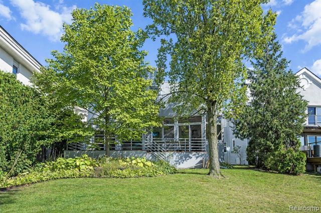 3217 Interlaken Street, West Bloomfield, MI 48323