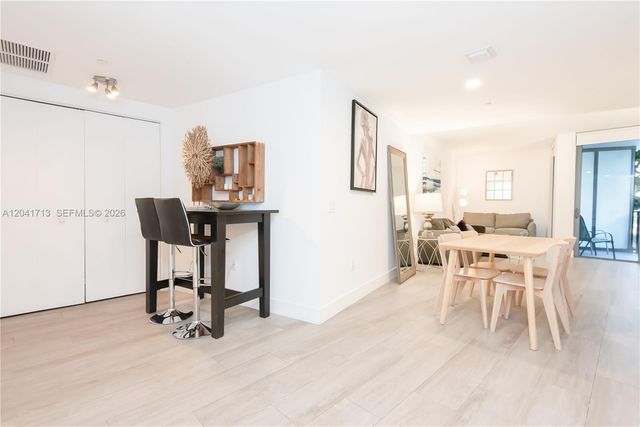 121 NE 34th Street 814, Miami, FL 33137