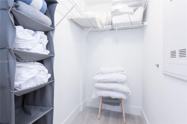 121 NE 34th Street 814, Miami, FL 33137
