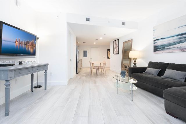 121 NE 34th Street 814, Miami, FL 33137