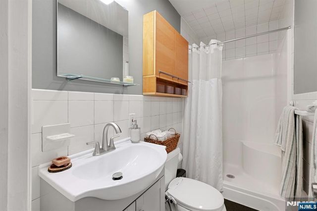 301 Claremont Avenue C0003, Montclair, NJ 07042