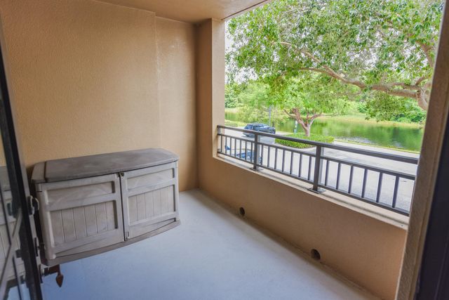 4907 Midtown Lane 1212, Palm Beach Gardens, FL 33418