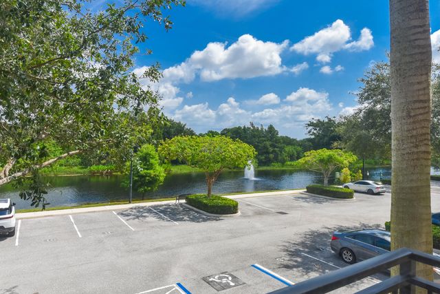 4907 Midtown Lane 1212, Palm Beach Gardens, FL 33418