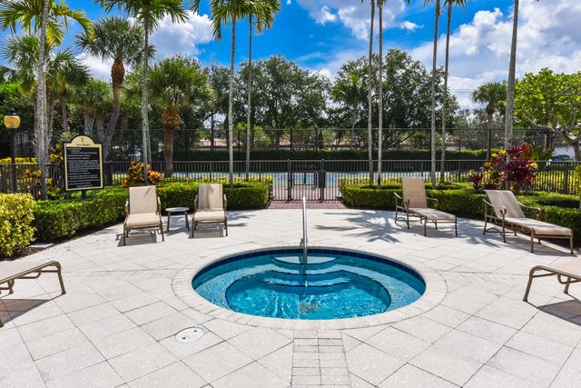 4907 Midtown Lane 1212, Palm Beach Gardens, FL 33418