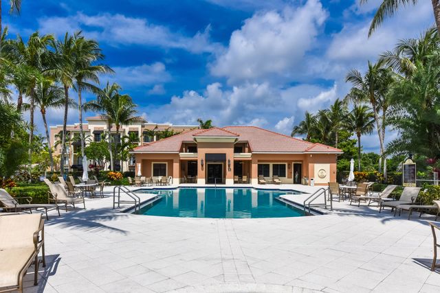 4907 Midtown Lane 1212, Palm Beach Gardens, FL 33418