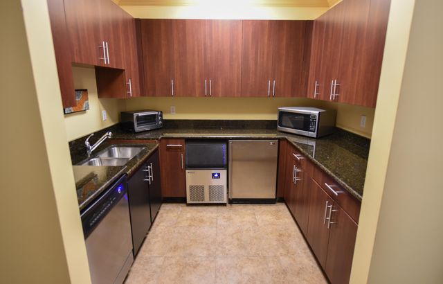 4907 Midtown Lane 1212, Palm Beach Gardens, FL 33418