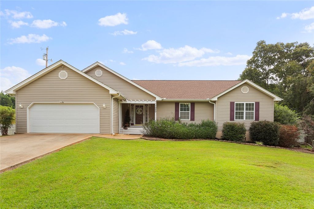 1020 Jody Drive, Seneca, SC 29678