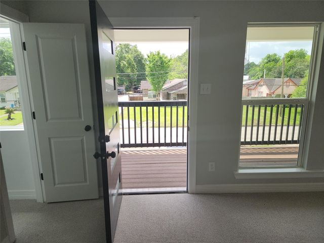 2651 Beaumont Avenue B, Liberty, TX 77575