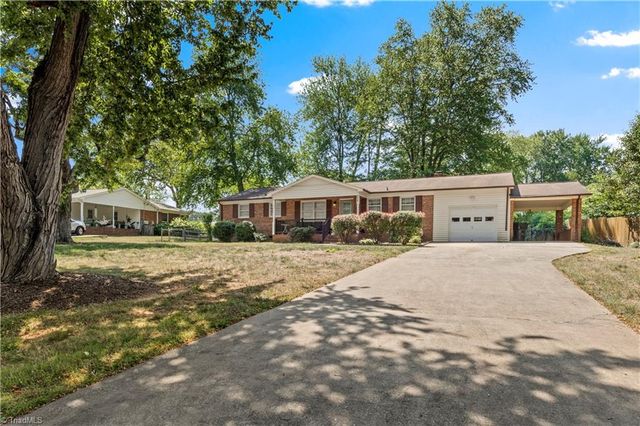 5924 Timberwood Trail, Kernersville, NC 27284