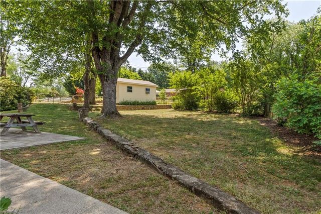 5924 Timberwood Trail, Kernersville, NC 27284