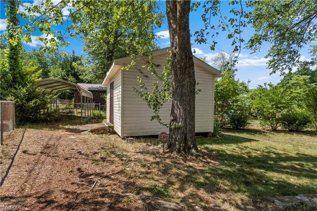 5924 Timberwood Trail, Kernersville, NC 27284