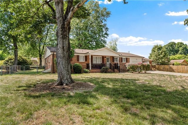 5924 Timberwood Trail, Kernersville, NC 27284
