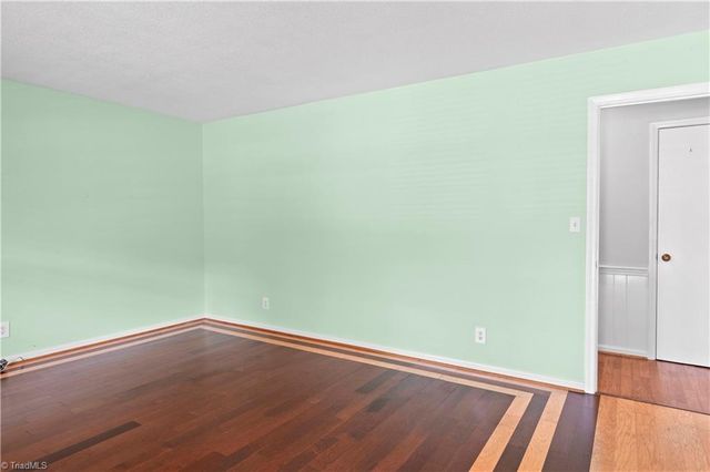 5924 Timberwood Trail, Kernersville, NC 27284