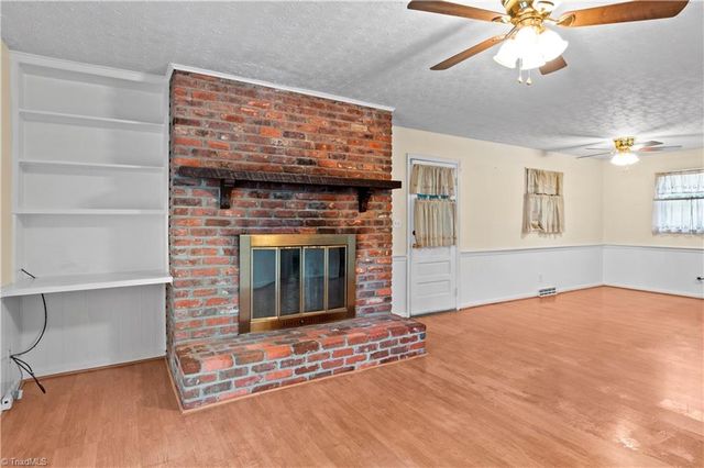 5924 Timberwood Trail, Kernersville, NC 27284