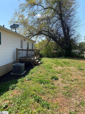 521 Park Street, Inman, SC 29349