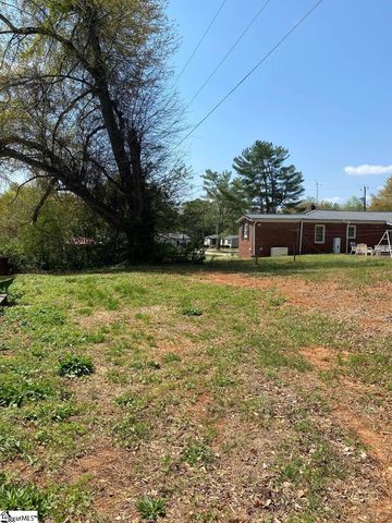 521 Park Street, Inman, SC 29349