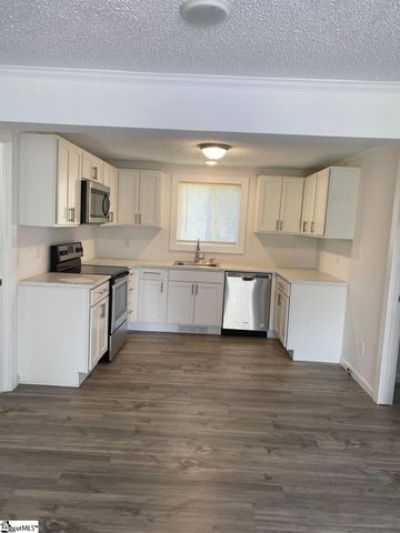 521 Park Street, Inman, SC 29349