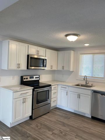 521 Park Street, Inman, SC 29349