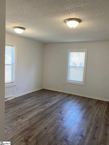 521 Park Street, Inman, SC 29349