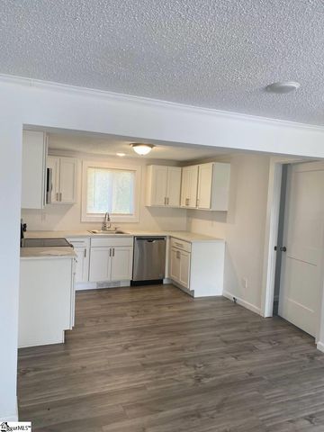 521 Park Street, Inman, SC 29349