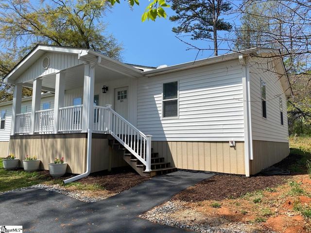 521 Park Street, Inman, SC 29349